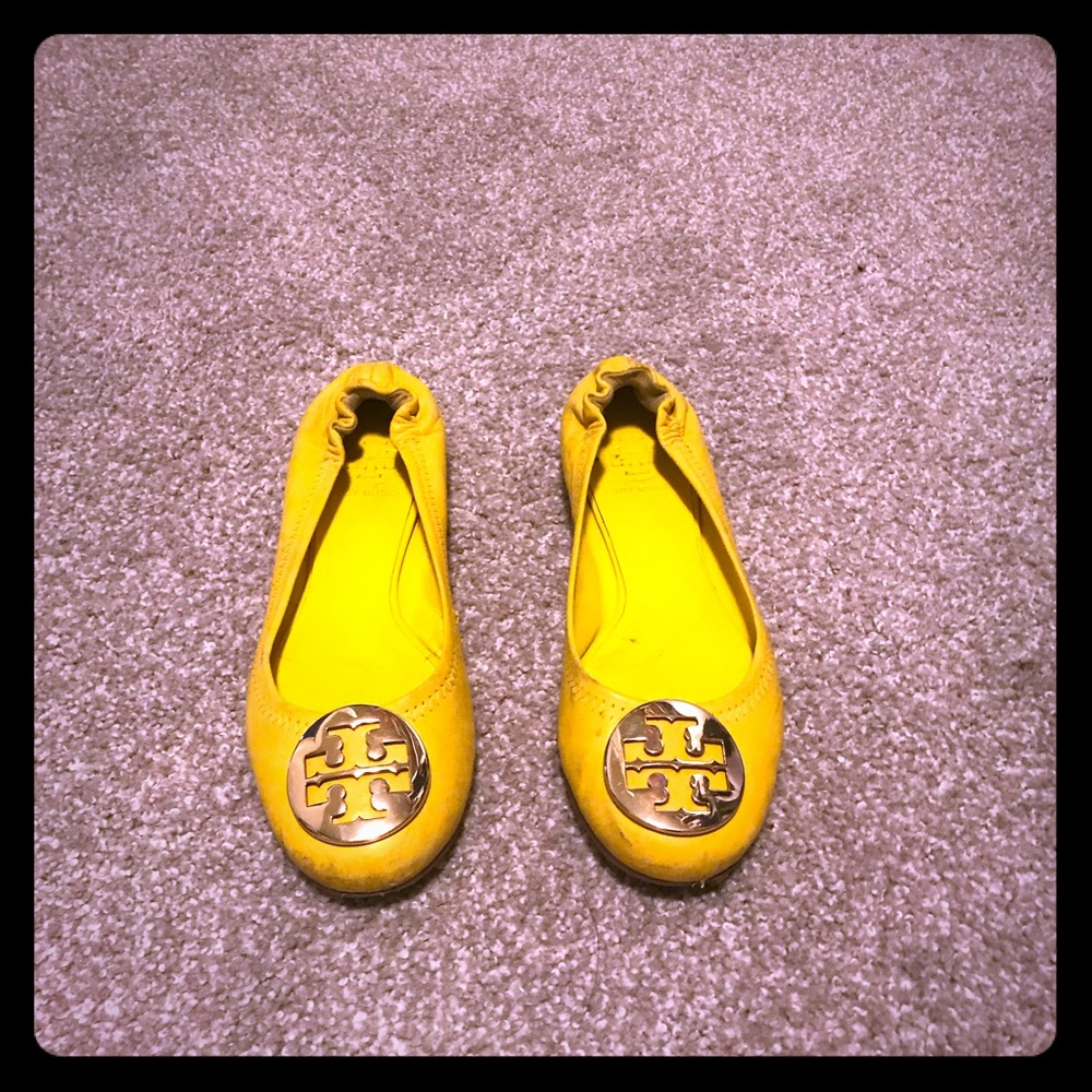 Tory Burch Flats - yellow with Gold emblem